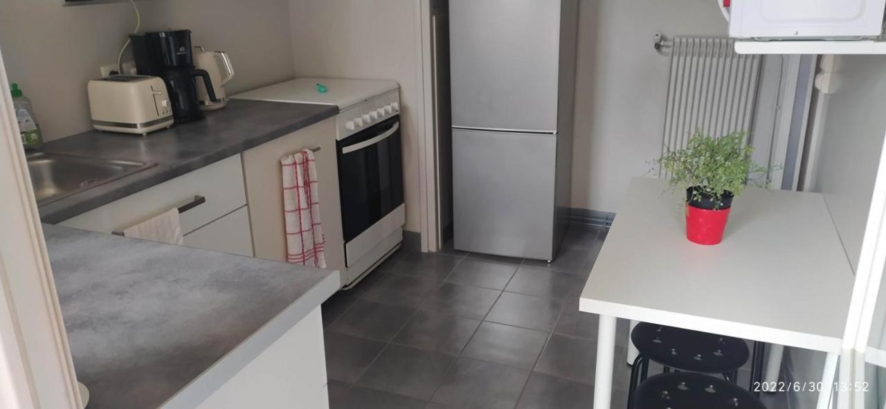 Beau F3, Renove, Calme, En Plein Centre De Nimes Lägenhet Exteriör bild